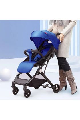 Passeggino Wizy Easy Ultra Leggero Chiusura Facilitata Salvaspazio Portata 15 kg-Blu